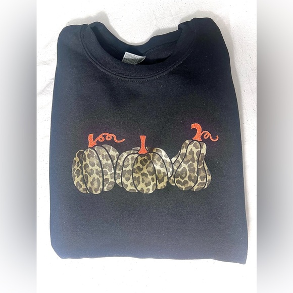 Cheetah Pumpkins - Picture 1 of 2